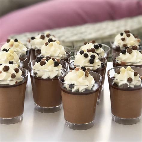 Now, there are chocolate mousse recipes that simply involve folding whipped cream into melted chocolate. מוס שוקולד אישי 🍫🙈🎉 #gargeran #chocolate #cream #vanilla # ...
