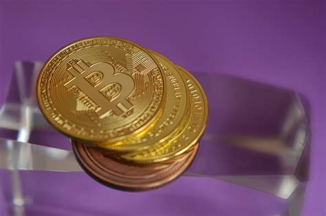 Tether bitcoin ethereum binance usd dogecoin cardano ripple eos ethereum classic litecoin coin fetch.ai bitcoin standard hashrate token audius global aex token ltcup walton quant. Bitcoin Kurs testet $4.000 - Handelsvolumen auf ...