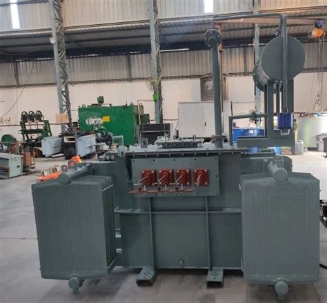 Mild Steel Kva Three Phase Octc Cooled Distribution Transformer At