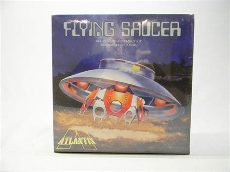 Atlantis Flying Saucer Plastic Model Ufo Kit 172 Scale Skill 2 256