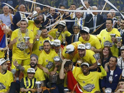 Official turkish airlines euroleague twitter page. Watch: Fenerbahce celebrates Euroleague title by cutting Datome's top knot | theScore.com