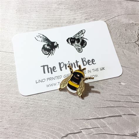 Bumble Bee Pin Pin Badge Hat Pin British Bees Gold Etsy