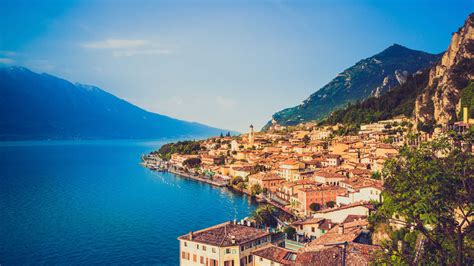 Word origin from irish garda síochána 'civic guard'. All set for some Autumn Sunshine in Lake Garda - Midway Motors
