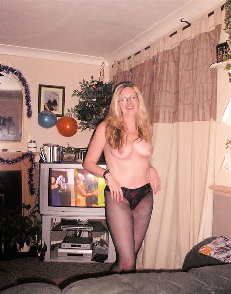 Only The Best Amateur Mature Ladies Wearing Pantyhose 15 32 Pics