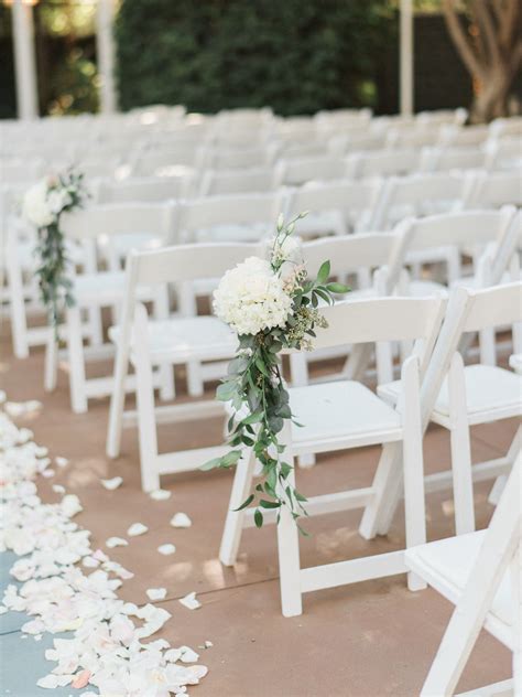 Fabulous Florals + Magical Moments Have Us Head Over Heels | Wedding