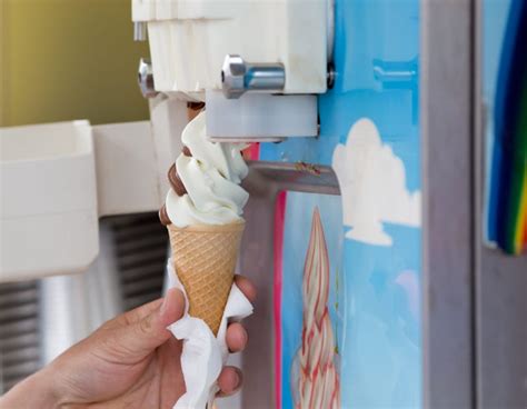 Top 5 Best Soft Serve Ice Cream Machines For Home Stranded At Home