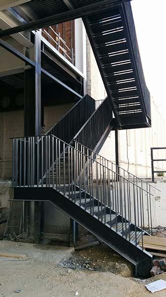 Escaleras Metálicas Estructuras Y Montajes Llinares