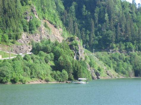 Aby ostatecznie zagwarantować rezerwację pensiunea lac colibița wymaga wpłacenia 50% zaliczki. Lacul De Acumulare Colibita | Romania Turistica | 100% ...