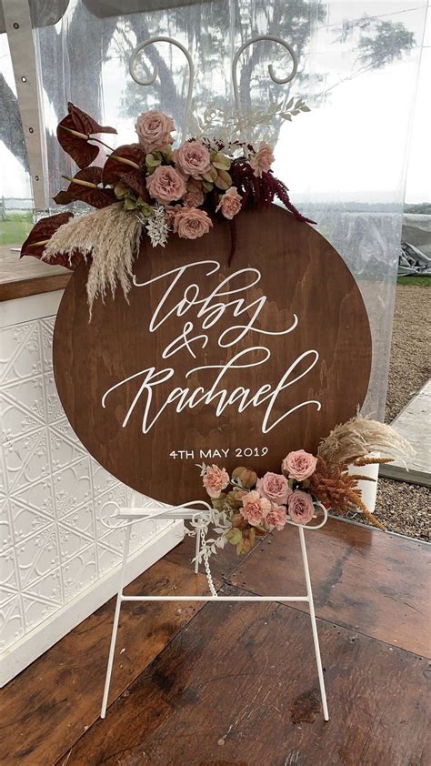 Round Wedding Wooden Welcome Sign Circle Wedding Reception Sign