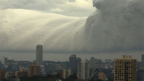 Picture Of The Day Tsunami Cloud Over Sydney Twistedsifter