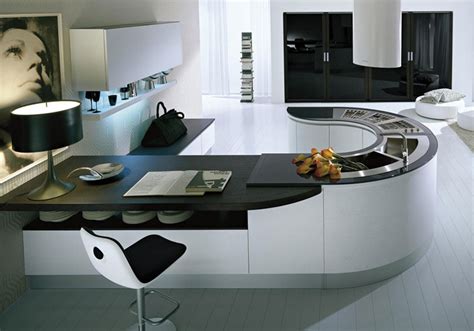 When looking to replace your kitchen units and sets, you should think practically as well as aesthetically. » KITCHEN SHOWROOMS! Pedini kitchen showrooms