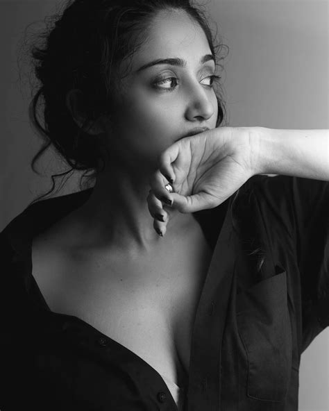 South Indian Actress Hot Gallery Anjana Jayaprakash Very Sexy