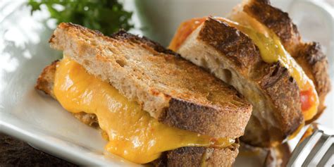 People Who Love Grilled Cheese Have Way More Sex Than Anyone Else
