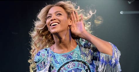 Internet Reactions To Beyonces Vogue Cover 2015 Popsugar Celebrity