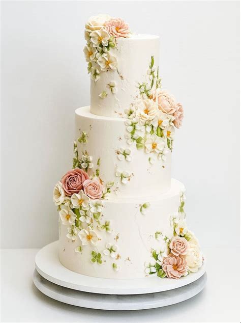 Wedding Cake Edible Flowers Blush Wedding Cakes Garden Wedding Cake
