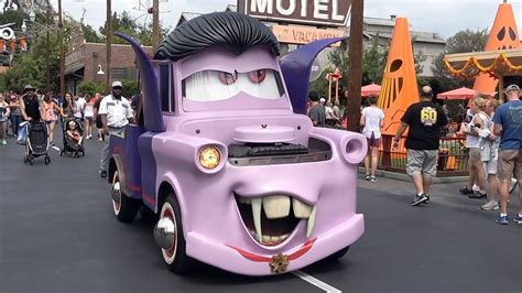 Video We Meet Vampire Mater At Disney California Adventure Carsland