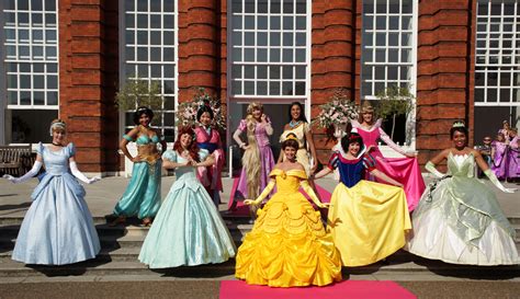 Real Life Princesses New Disney Princesses Disneyland Princess