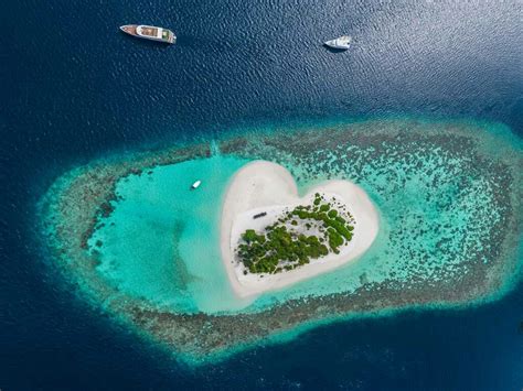 Heart Islands Of The World Top 24 Photos · Pipeaway