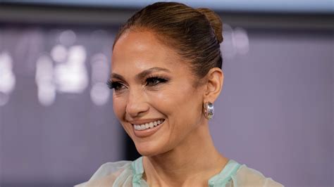 Jennifer Lopez Says Shes Not Using A Filter In Her Latest Skin Care