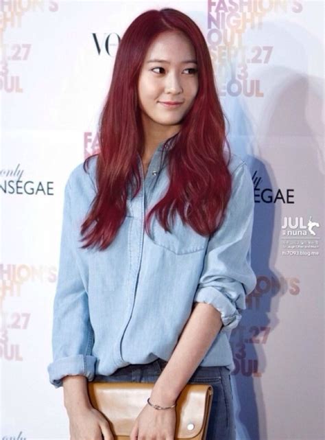 '이혼하자는 말이 나오도록 해주겠다.' 검은 머리 황녀 유리시엔과 황태자 카류엘의 동상동몽 로맨스가 시작됩니다. 레드 계열 염색 * 빨간색 염색 * 레드 염색 연예인 * 염색 헤어 ...