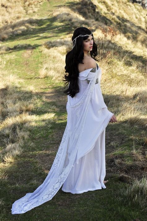 Obviously, the wedding has already taken place, and i can't freaking find any pictures of it! 147 best images about Elven wedding dresses on Pinterest ...