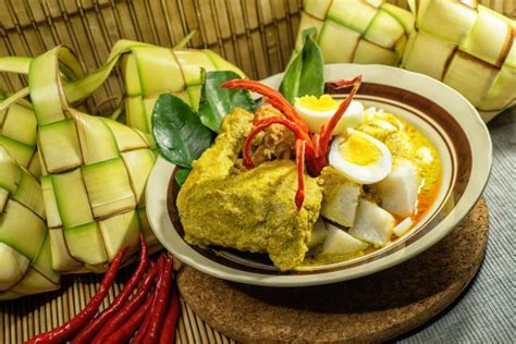 5 Masakan Lebaran Berkuah Yang Ikonik Ikuti Tipsnya