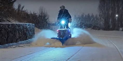 Canadian Man Built This Diy E Bike Snow Plow To Clear Bike Lanes
