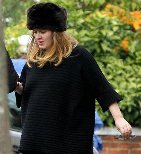 Adele Gives Birth To A Baby Boy Singer And Beau Simon Konecki Welcome