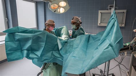 Schamlippen OPs immer beliebter Intim Chirurgin erklärt Gründe