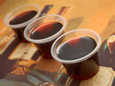 Making a rum and coke is as simple as combining the two titular ingredients. How to Make Rum and Coke Jello Shots: 9 Steps (with Pictures)