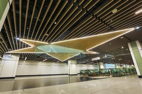 103, 104, 690, 770, 780, 851 train: Muzium Negara MRT Station - Big Kuala Lumpur