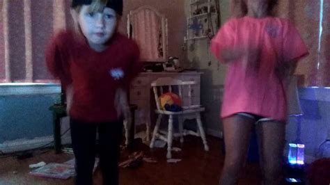 Crazy 9 Year Olds Dancing To 24kmagic By Bruno Mars Youtube