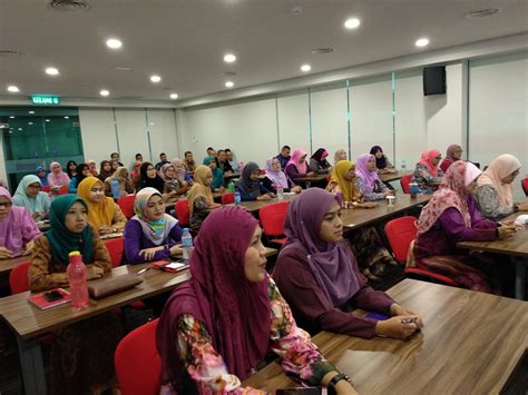 Sebaliknya, hal itu akan sangat membantu. CERAMAH KESIHATAN MENTAL: EMOTIONAL AWARENESS & LOVE ...