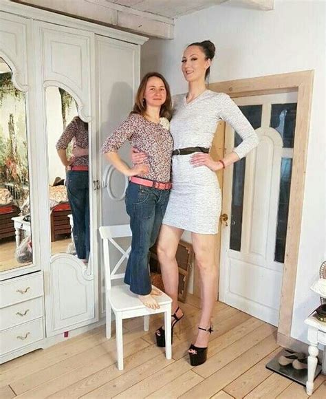 Pin By Paul Lopez On Tall Women Admirer Tall Women Tall Girl Tall