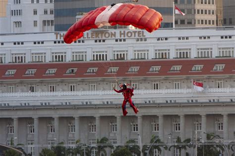 Img7616 Singapore Armed Forces Parachute Team Aka The Re Flickr