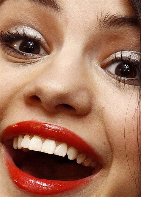 The Best Of Celebrity Closeup Selena Gomez Teeth Celebrities Close Up