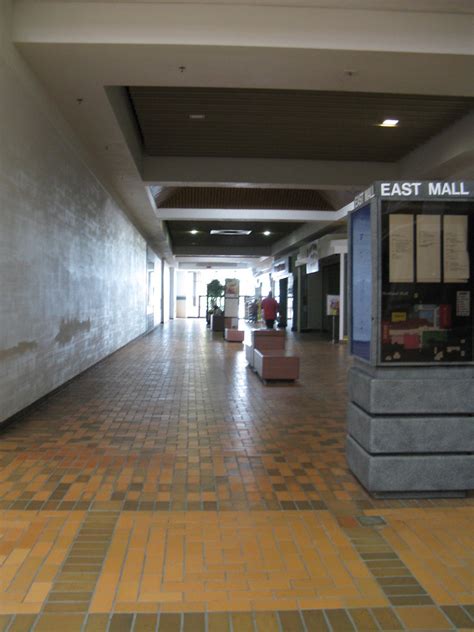Westland Mall Columbus Ohio Empty Hallway And Mallmanac Flickr