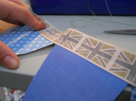 Pinwheel Super Easy Paper Bunting Tutorial