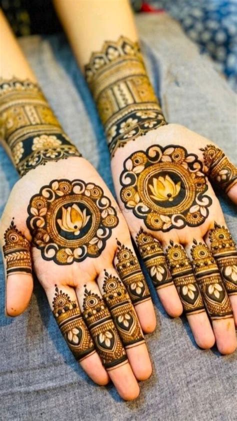 Latest Bridal Lotus Mehndi Designs