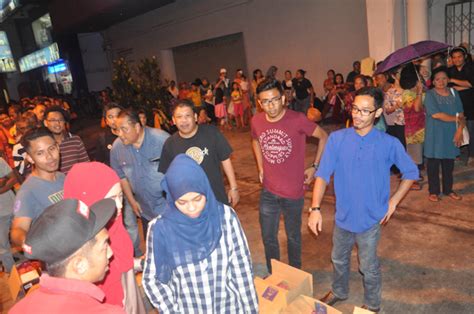 Jalinan kasih • mula beroperasi pada 19 ogos 2013, sekolah bimbingan jalinan kasih (sbjk) kian dikenali. Program 'Outreach' Anak-Anak Chow kit Bersama Sekolah ...
