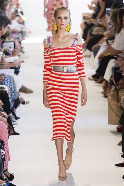 Spring 2017 Trend Report How To Wear Stripes Fashion Week Spring