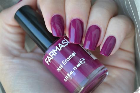 Naravno da ih ja koristim i za nokte na rukama. FARMASI lakovi za nokte // REVIEW &NAILS | Koma Bunny