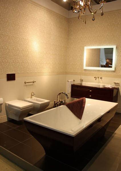 The more common of these is the starburst look, which appears like a glowing star, giving your bathroom a modern centerpiece. 15 Modern Bathroom Design Trends 2013
