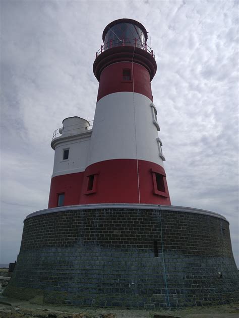 Filelongstone Lighthouse 2016 Wikimedia Commons