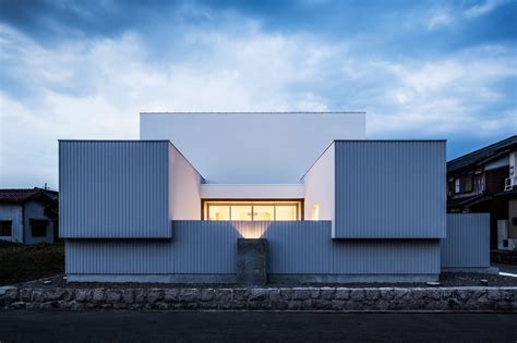 Courtyard House Form Kouichi Kimura Architects Archdaily