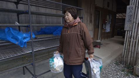 في اليابان بلدة تطمح إلى إعادة تدوير كاملة للنفايات بحلول 2020 afp youtube