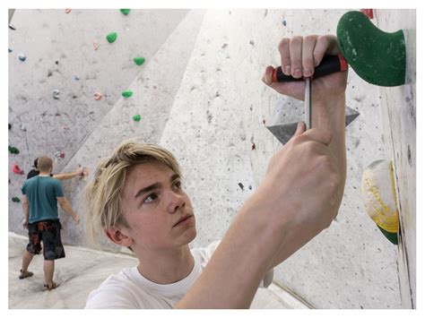 Rock climbing and bouldering require power for explosive movements, balance to traverse or move up a rock face, endurance to sustain you through long climbs, and a stable core to help you climb better and more efficiently. Getting known into bouldering - BoulderSaimaa