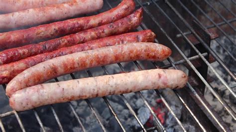 COMMENT FAIRE UN BARBECUE SAUCISSE -