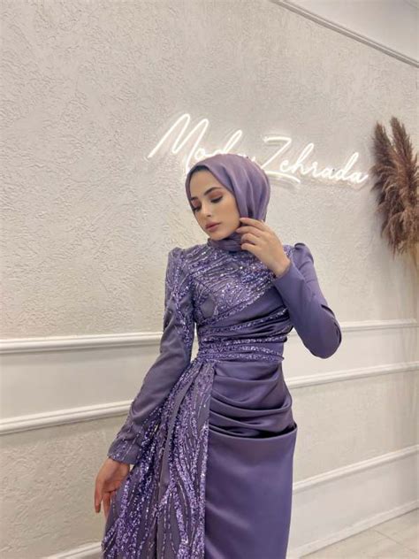 10 Pilihan Dress Graduation Hijab Terkesan Elegan Dan Manis
