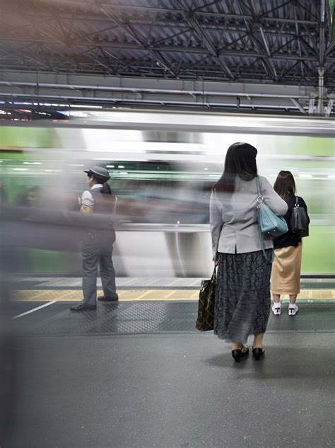 Japanese Babegirl Molested On Train